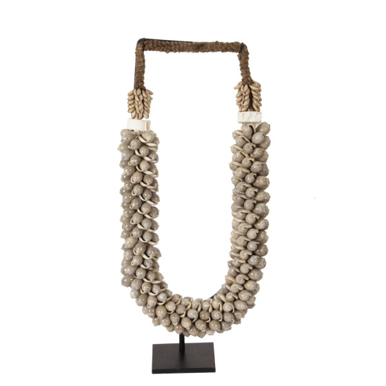 J78 Shell Necklace