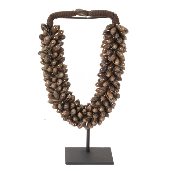 J84 Small Shell Necklace