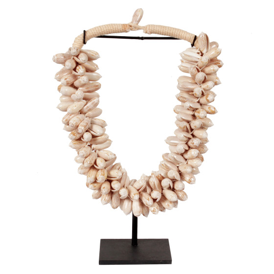 J74 Small Shell Necklace